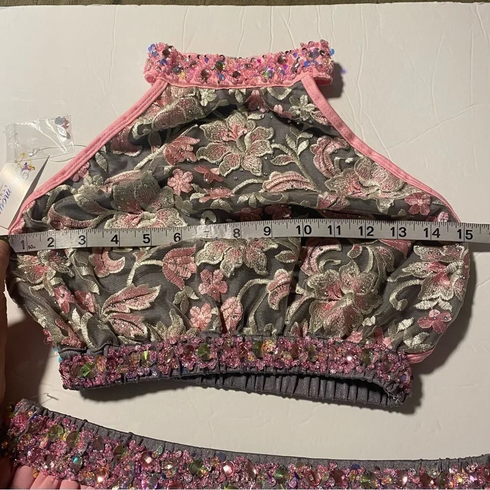 Glamour solo piece